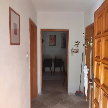 Beata 2 Lower Floor Апартаменты *