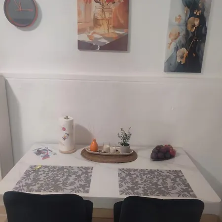 Beata 2 Lower Floor Апартаменты